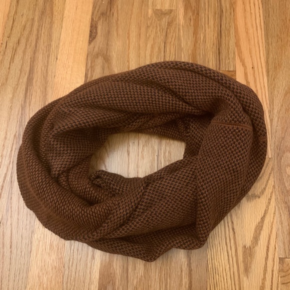 H&M Infinity Scarf